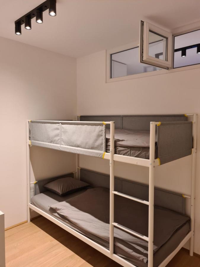 פריילאסינג Neu, Zentral, Schoen, Bergblick, Suedterrasse מראה חיצוני תמונה